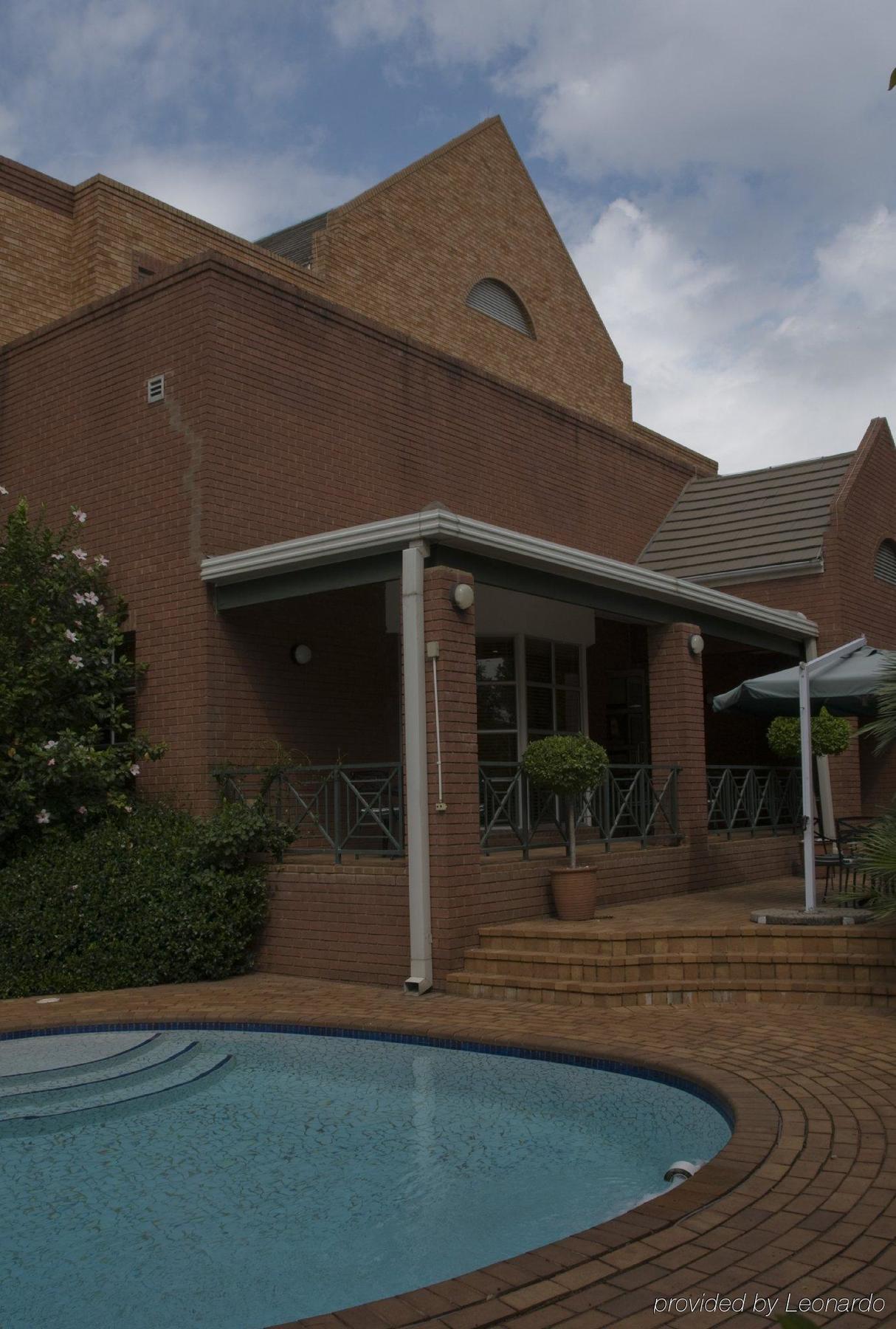 Road Lodge Sandton Johannesburg Exterior photo